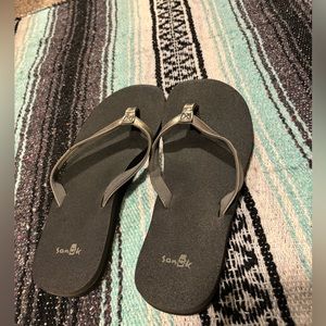 Sanuk flip flops